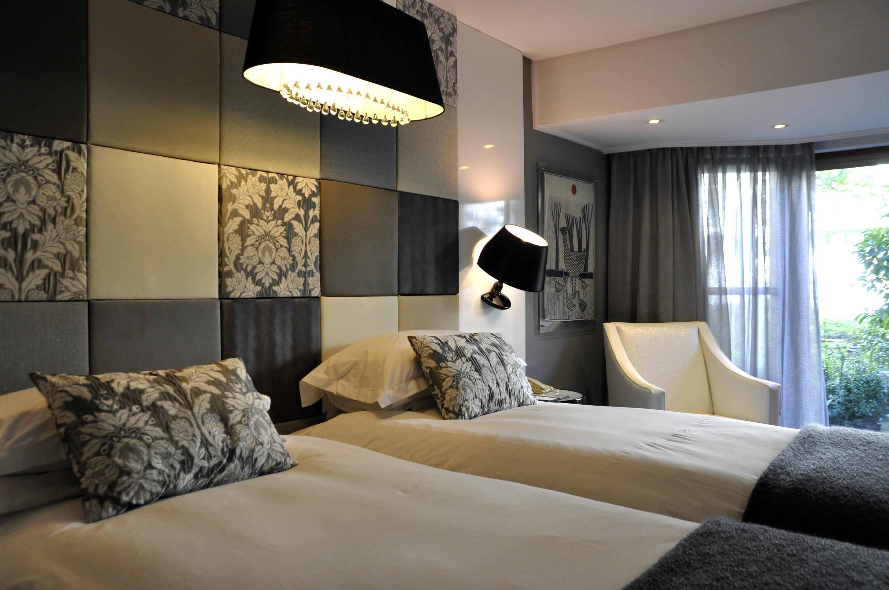 Vineyard Hotel