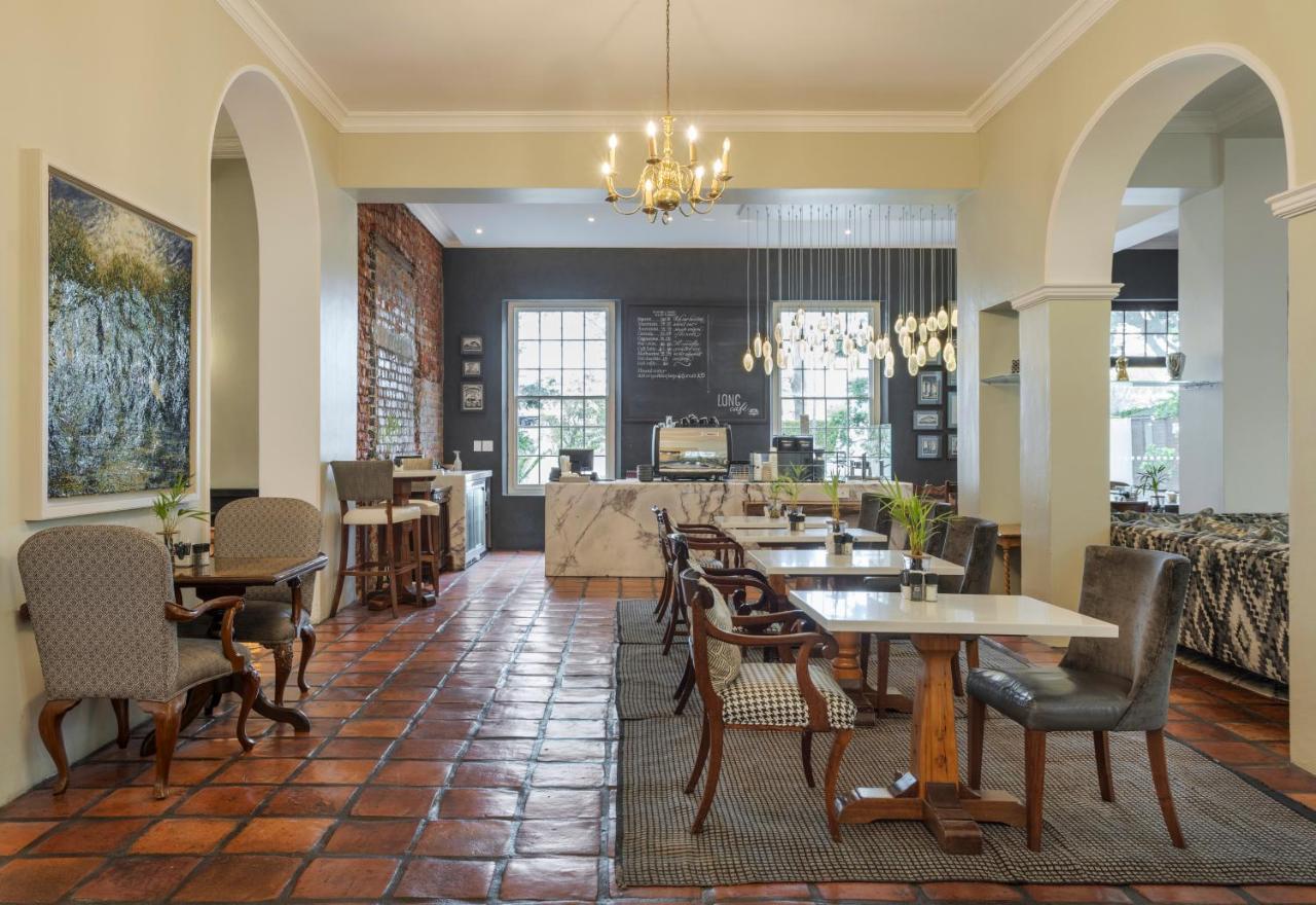 Vineyard Hotel