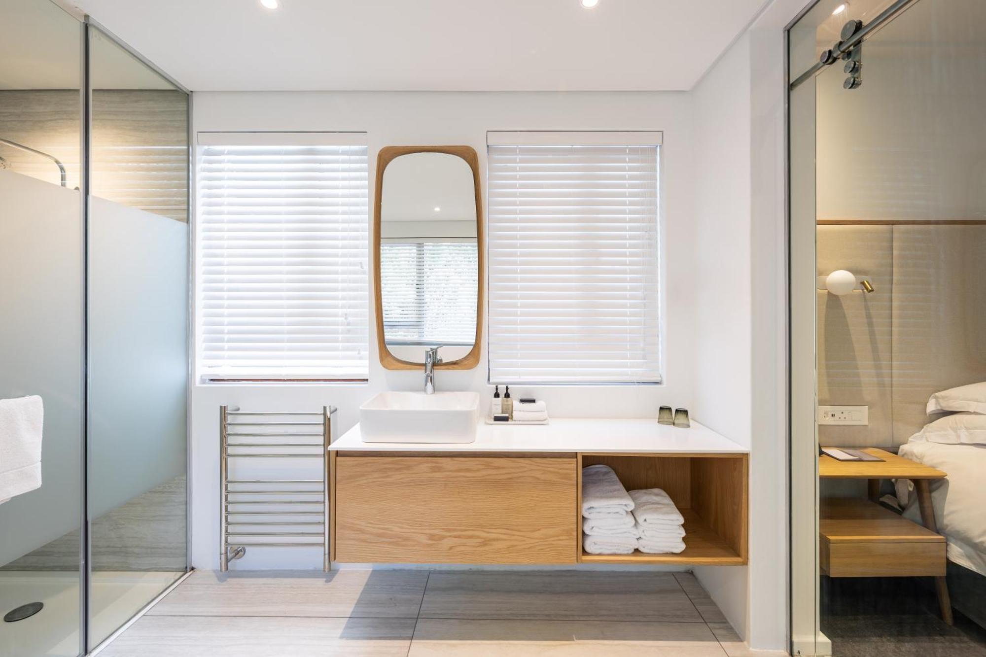 Vineyard 4* Cape Town