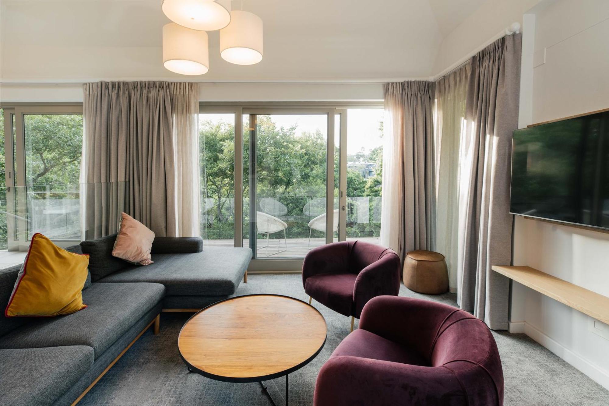 Vineyard 4* Cape Town