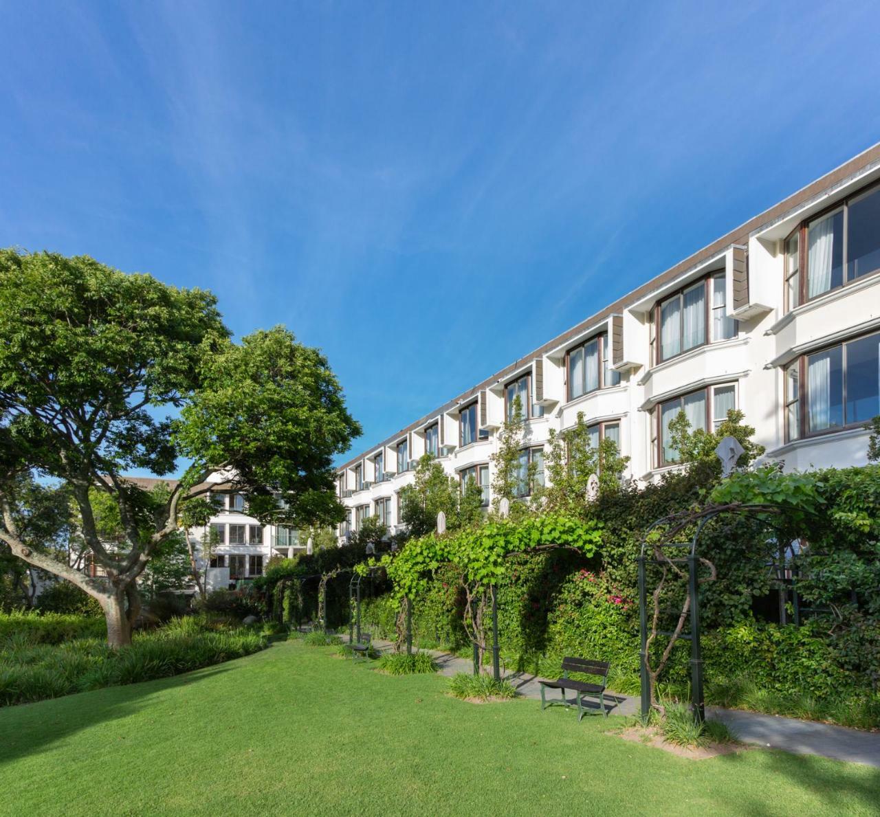 Hotel Vineyard Cape Town